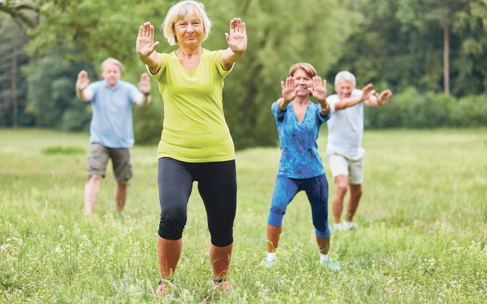 Aktywność fizyczna seniorów. Co zalecają specjaliści?